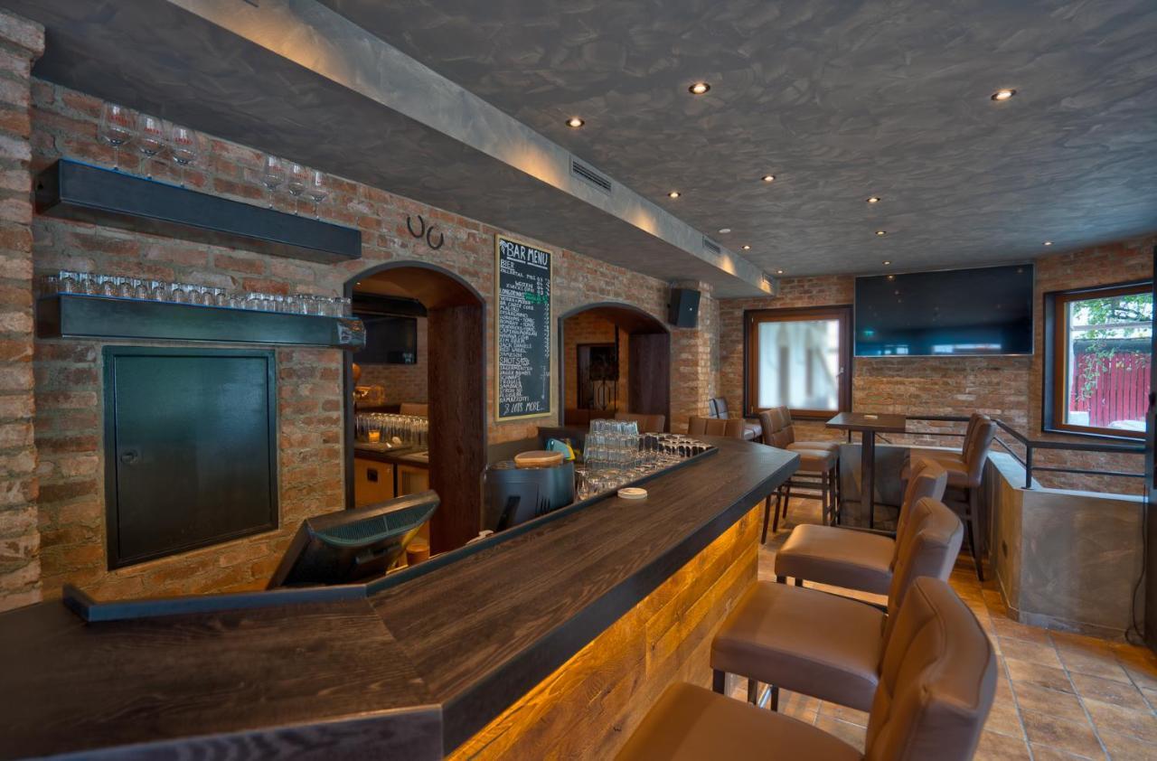 Der Siegeler B&B - This Lifestylehotel Rocks Mayrhofen Eksteriør bilde