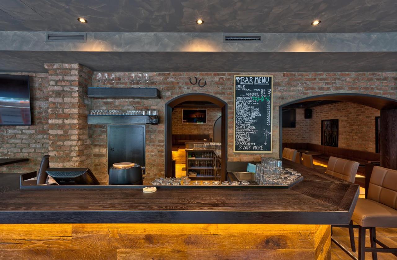 Der Siegeler B&B - This Lifestylehotel Rocks Mayrhofen Eksteriør bilde
