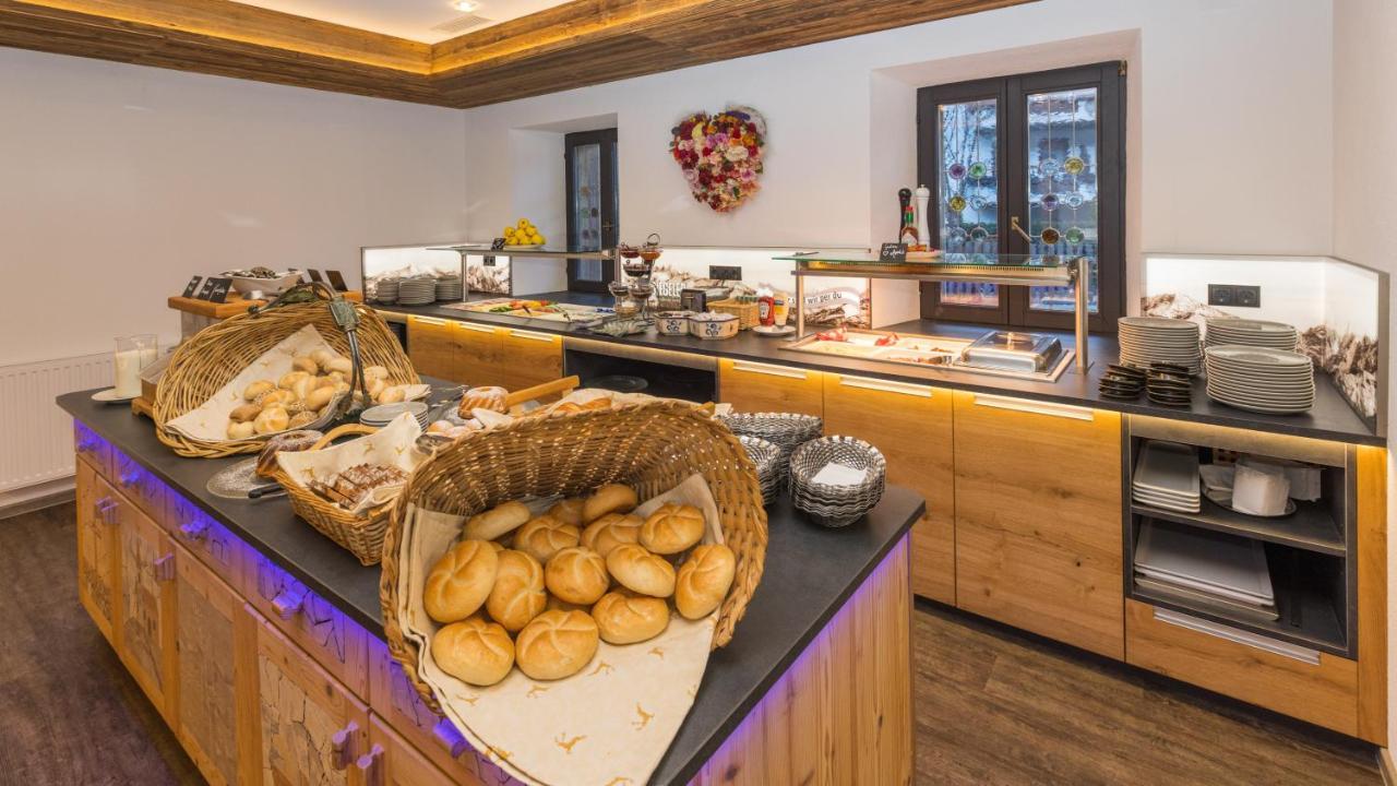 Der Siegeler B&B - This Lifestylehotel Rocks Mayrhofen Eksteriør bilde